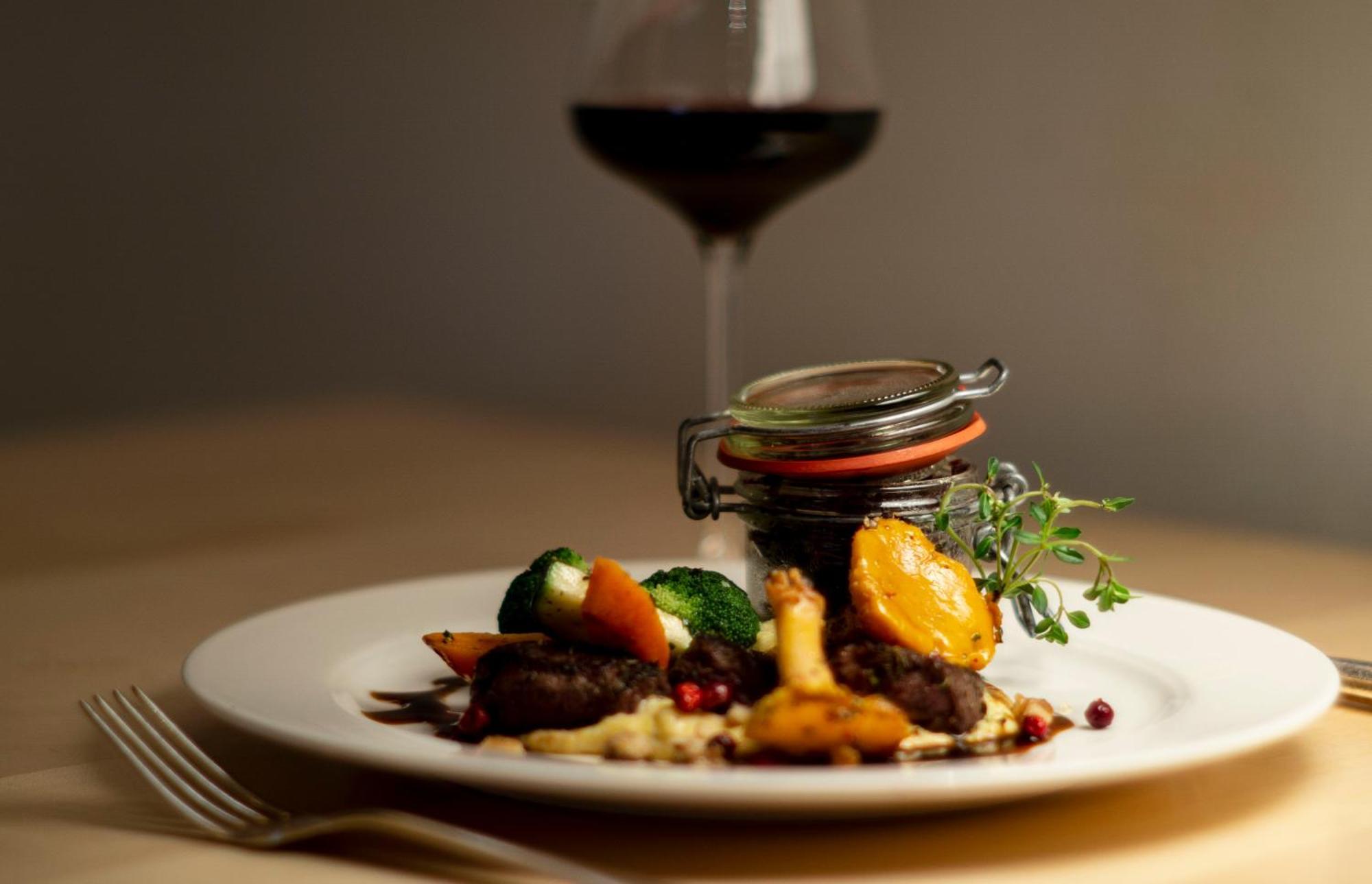 Hotel Goldener Adler - Im Sommer Silvretta Card Premium Inkludiert Ischgl Bagian luar foto
