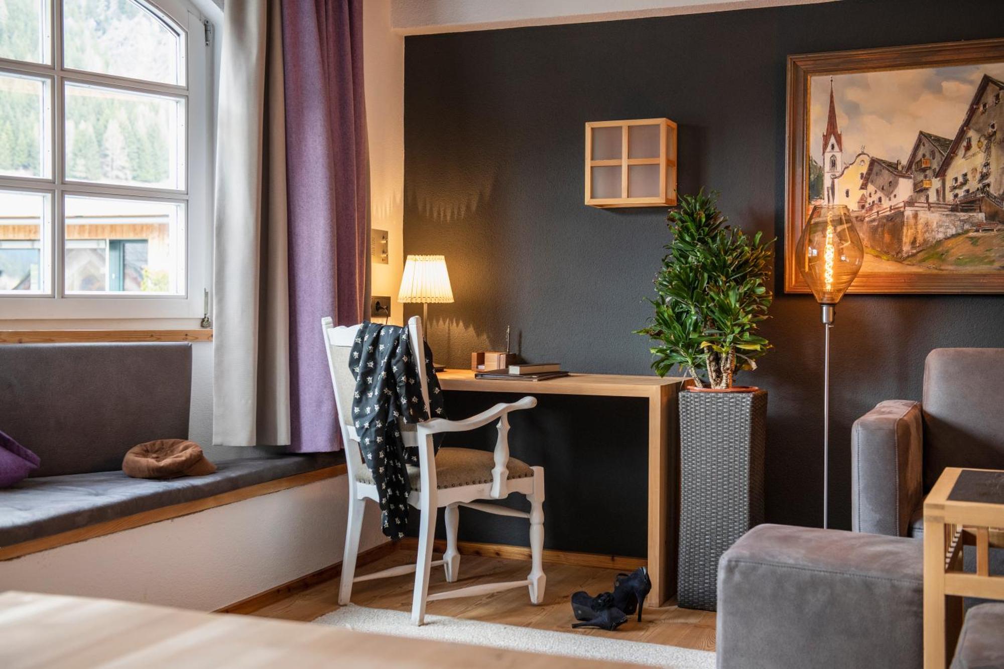 Hotel Goldener Adler - Im Sommer Silvretta Card Premium Inkludiert Ischgl Bagian luar foto