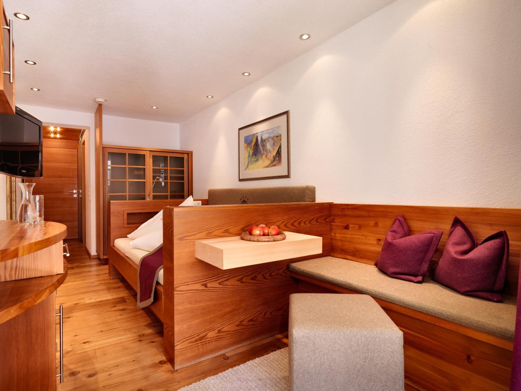 Hotel Goldener Adler - Im Sommer Silvretta Card Premium Inkludiert Ischgl Bagian luar foto