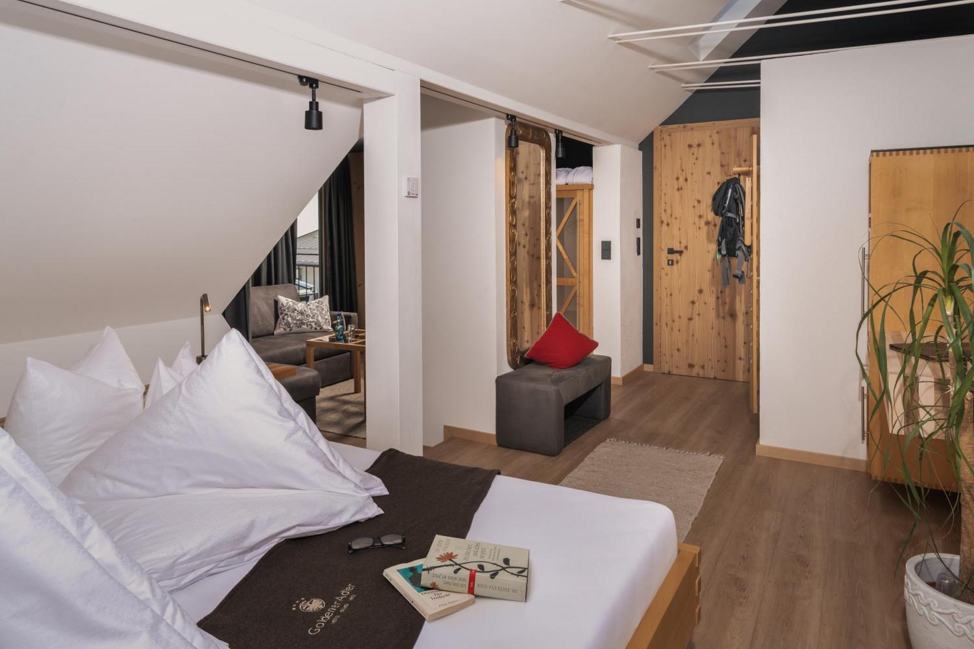 Hotel Goldener Adler - Im Sommer Silvretta Card Premium Inkludiert Ischgl Bagian luar foto