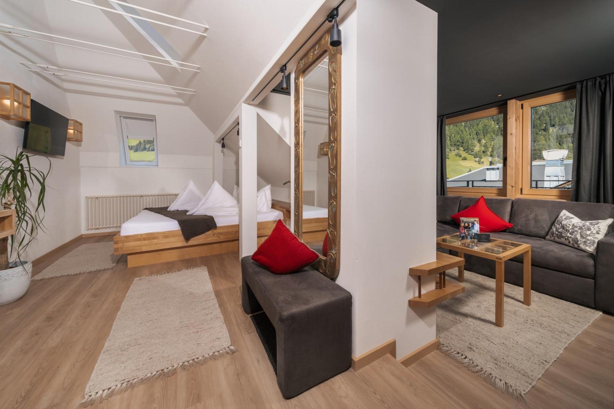 Hotel Goldener Adler - Im Sommer Silvretta Card Premium Inkludiert Ischgl Bagian luar foto